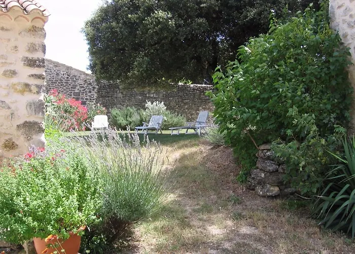 Mas Provencal Typique * Saint-Restitut